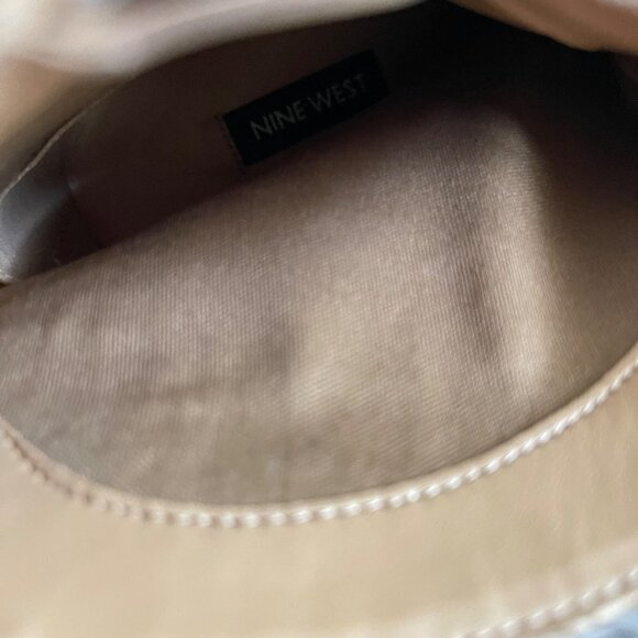 Nine West Women's EUC Tan Vegan Leather Animal Print Embossed Booties Size 8 - Picture 10 of 12